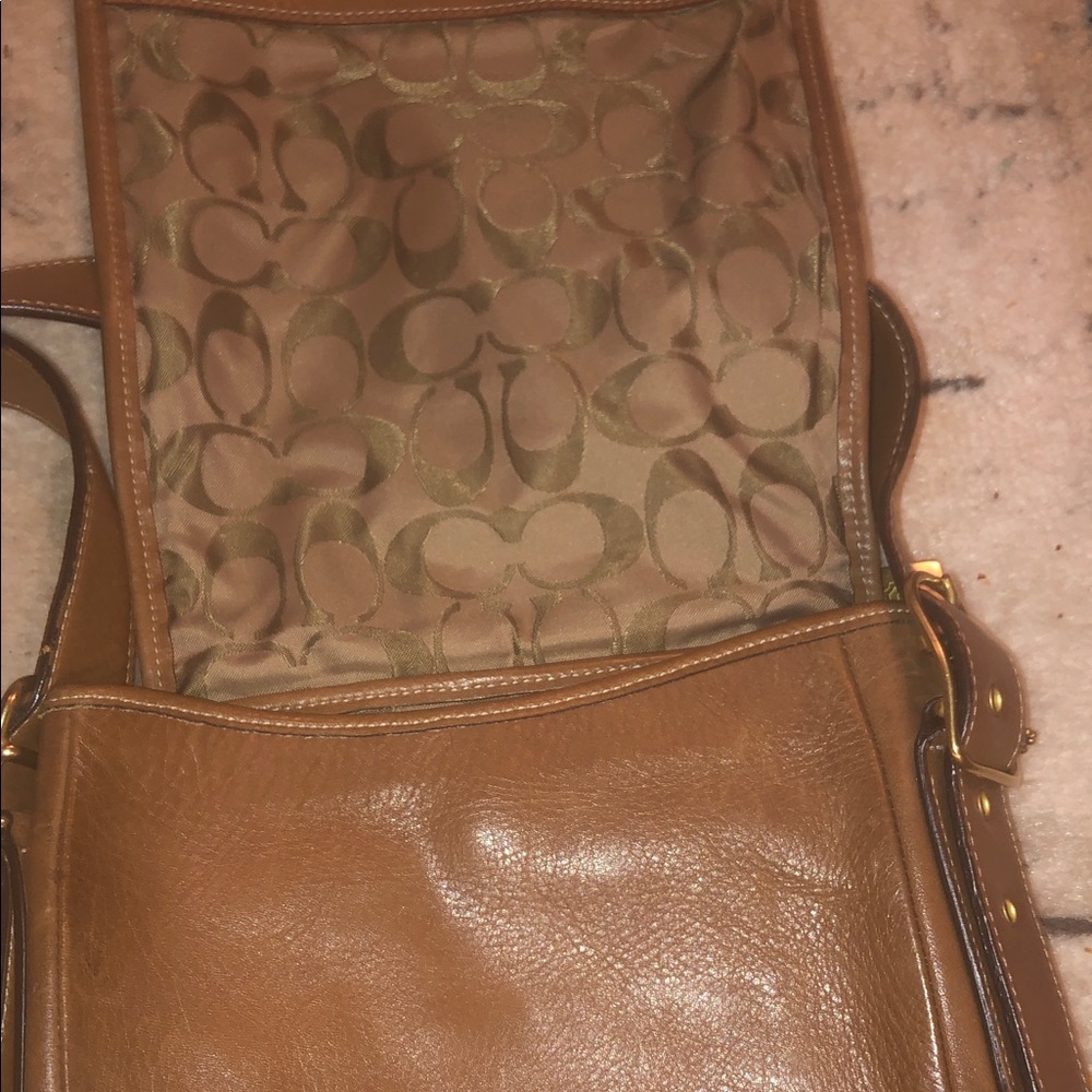 😎Vintage Coach Tan Leather Crossbody Messenger Bag - Picture 5 of 7